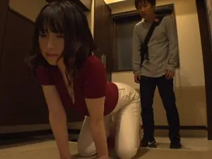Bố gã chồng chăm sóc bạn gái của con trai khi ông xã vắng mặt 15 phút ~ minami kojima